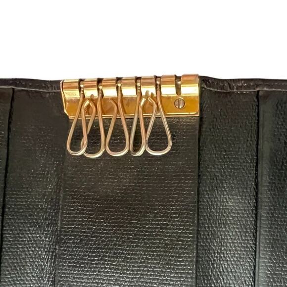 CHANEL Coco Button Leather 6 Ring Key Case Black/7BK0307 - Picture 13 of 16